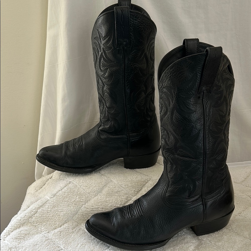 Ariat Black Cowboy Boots with Embroidered Shaft size 9EE